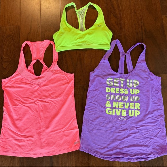 Lorna Jane - Lot of 3 (2 x tanks and 1 bra) all size small - Picture 1 of 2
